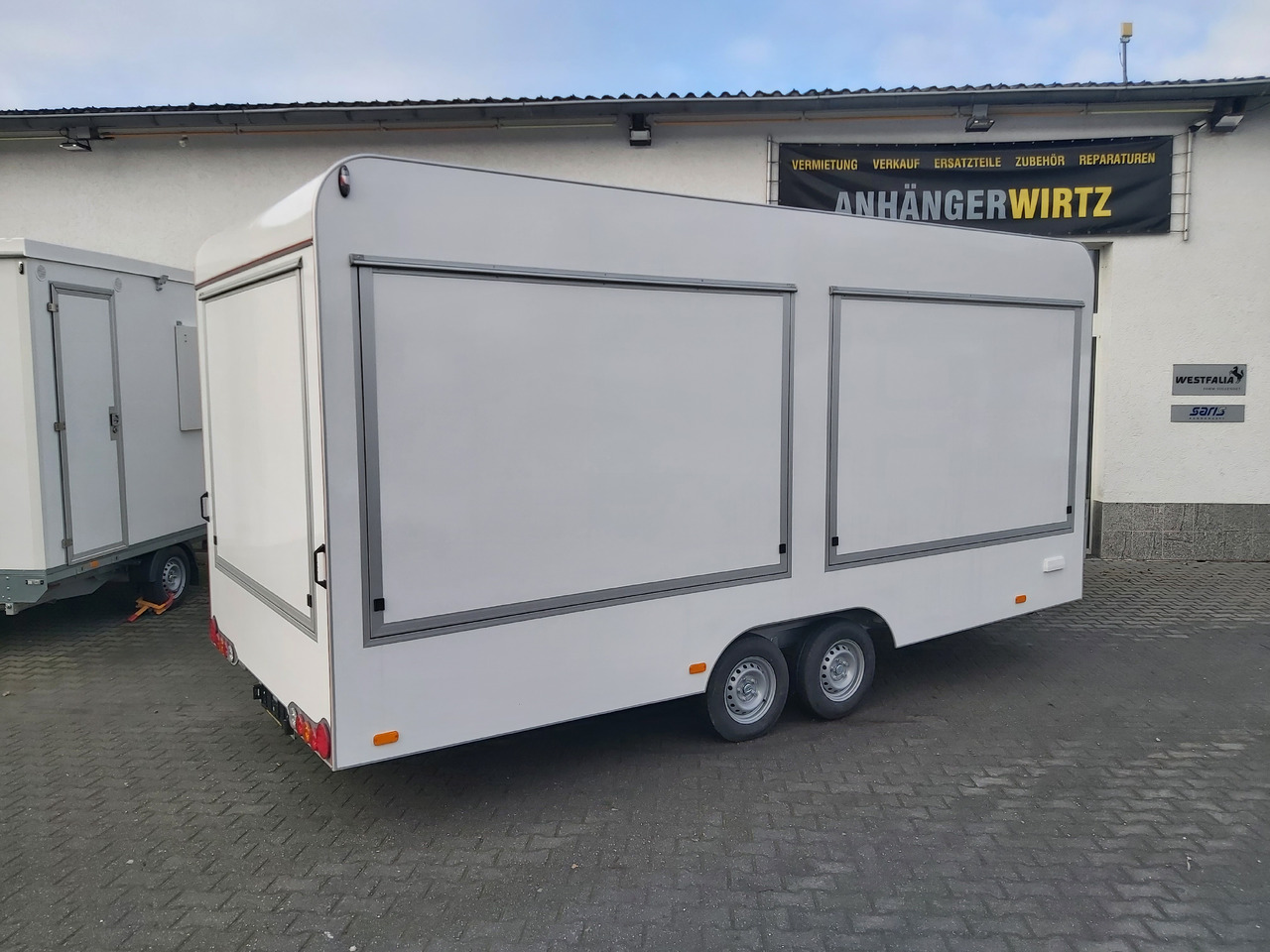 Vending trailer Verkaufsanhänger VK 523 230 aero retro 520x230x230cm 3 Verkaufsklappen 230V Licht 2700kg Abverkauf: picture 19