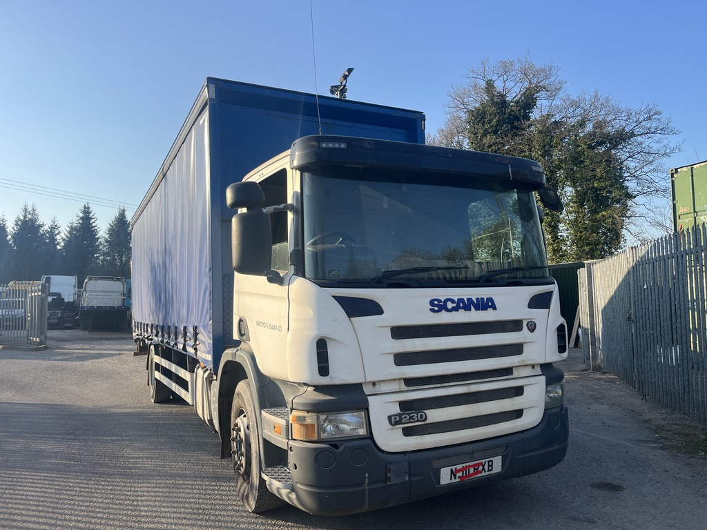 Scania P230 4x2 Curtain side - Curtain side truck: picture 1 Scania P230 4x2 Curtain side - Curtain side truck: picture 1