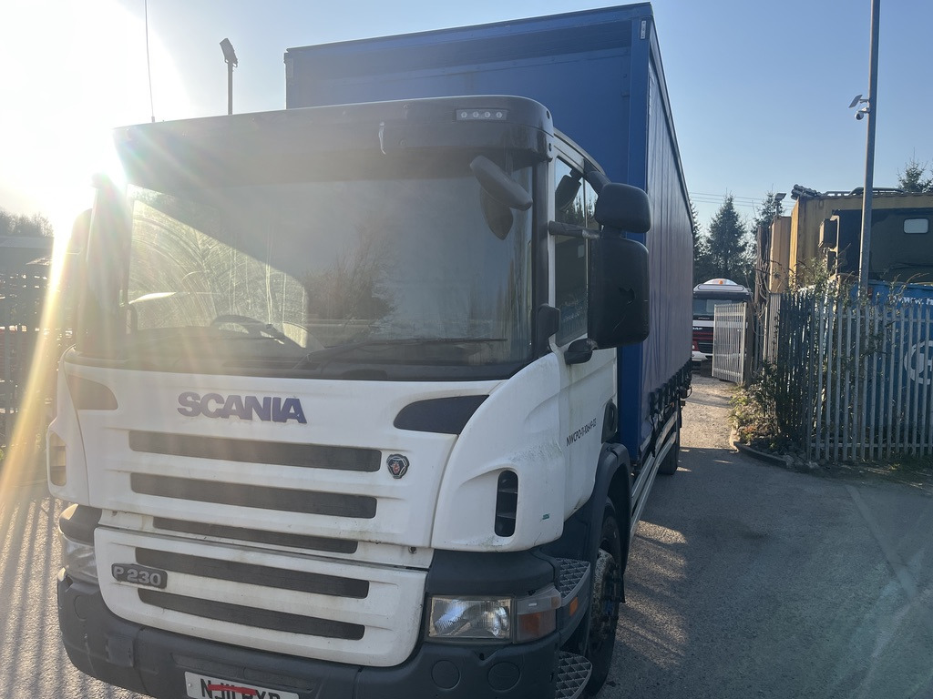Scania P230 4x2 Curtain side - Curtain side truck: picture 2 Scania P230 4x2 Curtain side - Curtain side truck: picture 2