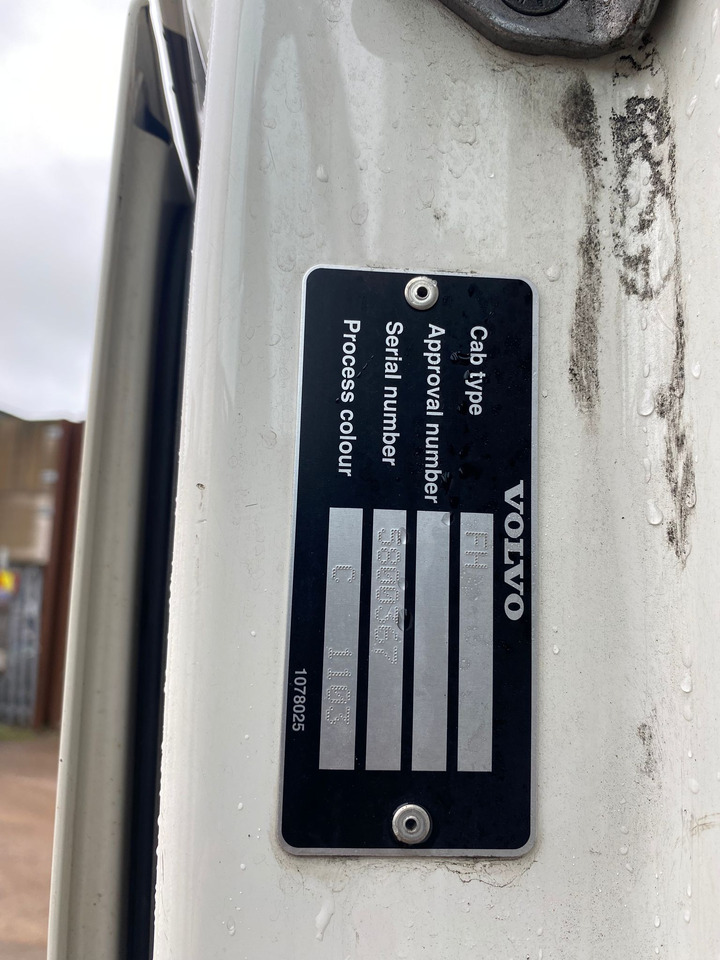 Tractor truck Volvo FH 500: picture 7