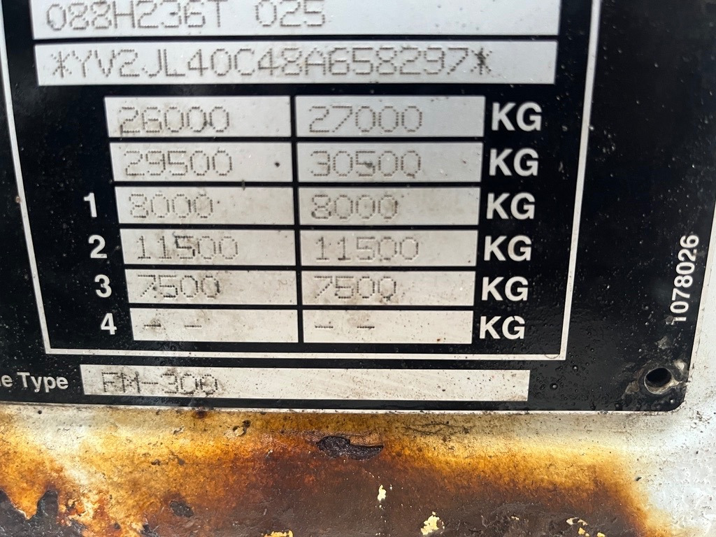 Volvo FM9 300 Euro 4 - Closed box van: picture 5 Volvo FM9 300 Euro 4 - Closed box van: picture 5