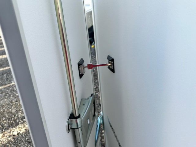 New Closed box trailer Humbaur Koffer HK 133015-18P FlexZurr 1,3 to. 3040x1510x1800mm: picture 12 New Closed box trailer Humbaur Koffer HK 133015-18P FlexZurr 1,3 to. 3040x1510x1800mm: picture 12