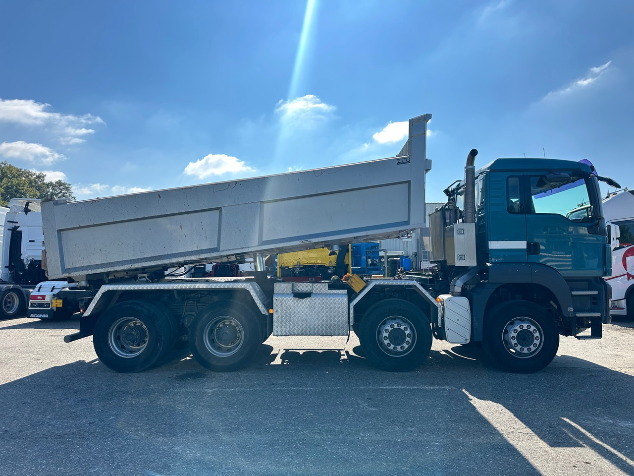 MAN TGS 35.480 8x4 Wechselsistem - Tipper: picture 3 MAN TGS 35.480 8x4 Wechselsistem - Tipper: picture 3