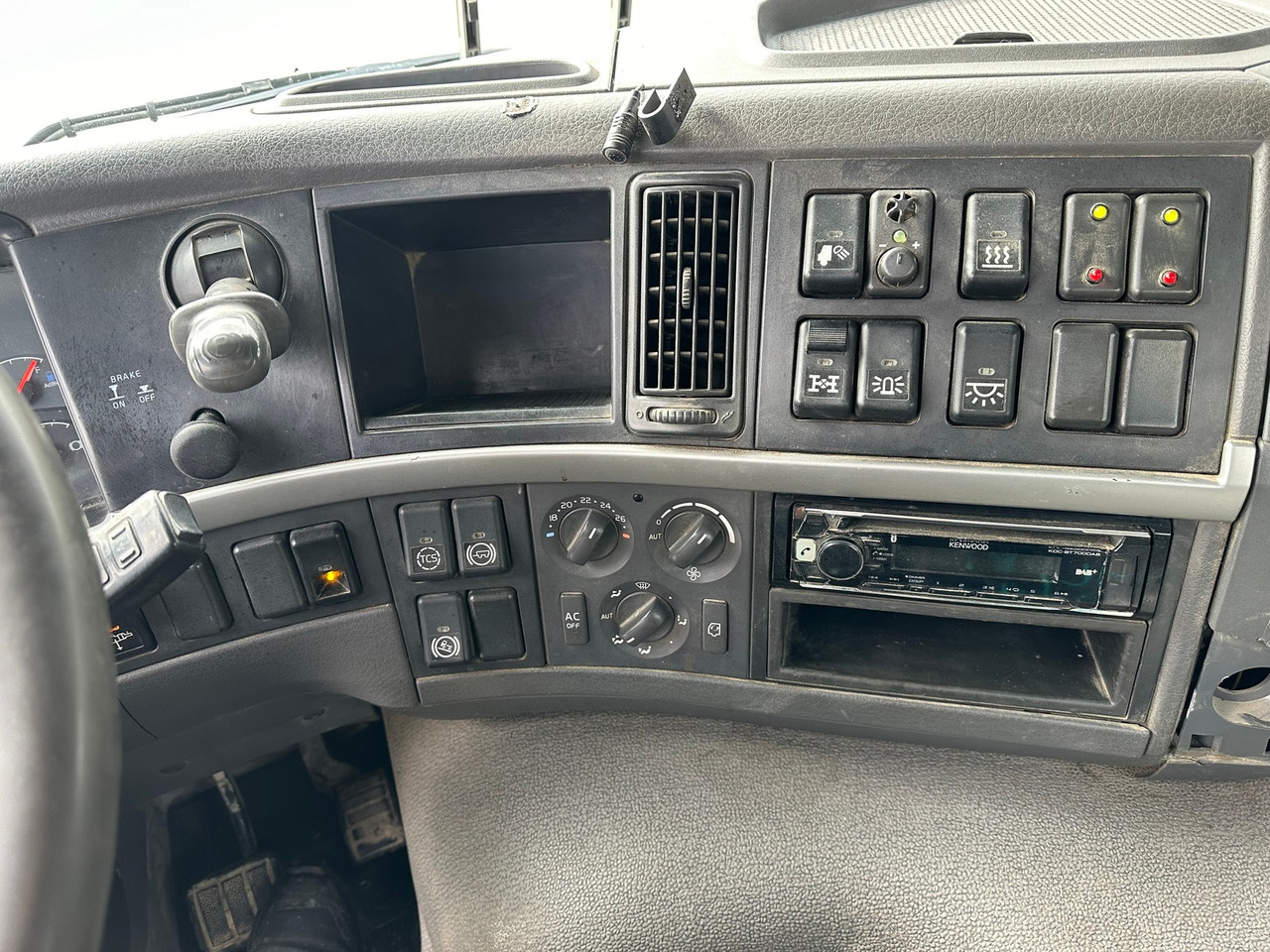 Cable system truck VOLVO FMX 420 8x4: picture 7