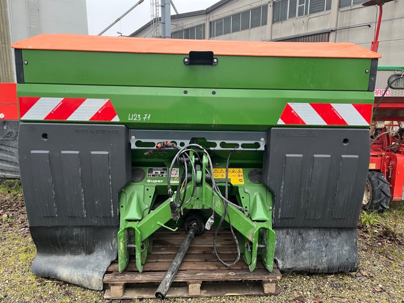 Amazone ZA-TS 1700 PROFIS TRONIC - Fertilizer spreader: picture 3 Amazone ZA-TS 1700 PROFIS TRONIC - Fertilizer spreader: picture 3