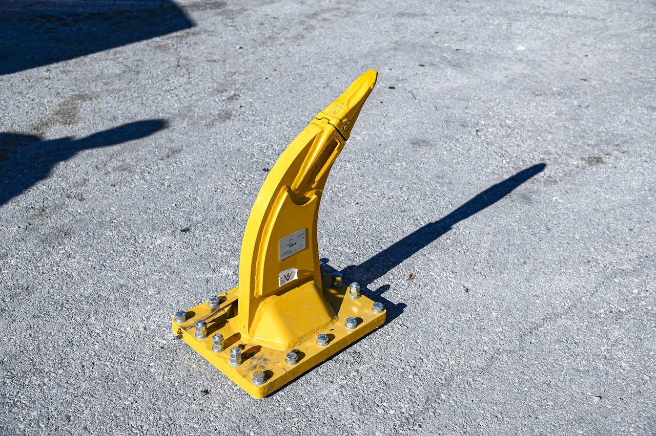 BAT BR04 - Ripper for Excavator: picture 3 BAT BR04 - Ripper for Excavator: picture 3