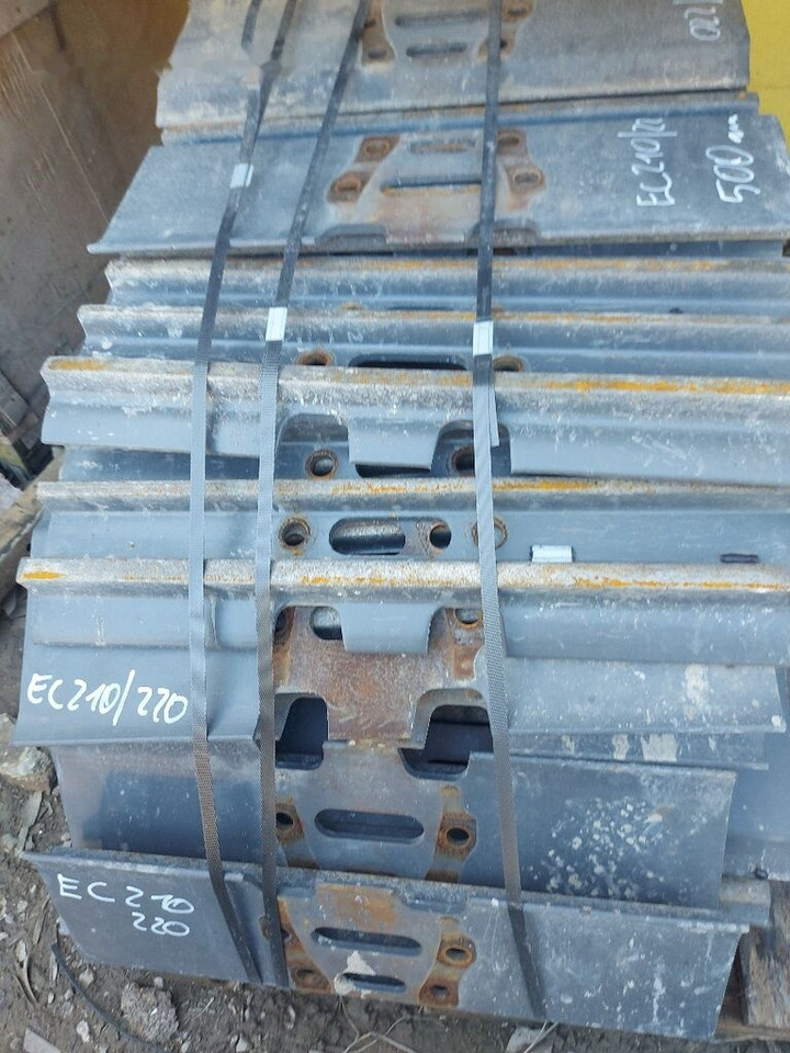 Grouser pads 600 mm   Daewoo-Doosan DX225 NLC, Daewoo-Doosan Solar 220, Daewoo-Doosan Solar 225, Hitachi ZX180 LC, Hitachi ZX240, Hyundai HX180 HIGH WALKER, Komatsu PC150 LC, Komatsu PC160, Komatsu PC - Track for Excavator: picture 3 Grouser pads 600 mm   Daewoo-Doosan DX225 NLC, Daewoo-Doosan Solar 220, Daewoo-Doosan Solar 225, Hitachi ZX180 LC, Hitachi ZX240, Hyundai HX180 HIGH WALKER, Komatsu PC150 LC, Komatsu PC160, Komatsu PC - Track for Excavator: picture 3