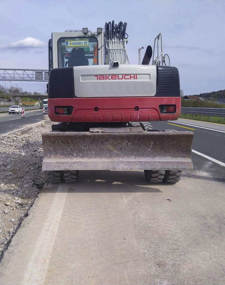 TAKEUCHI TB1160W - Wheel excavator: picture 5 TAKEUCHI TB1160W - Wheel excavator: picture 5