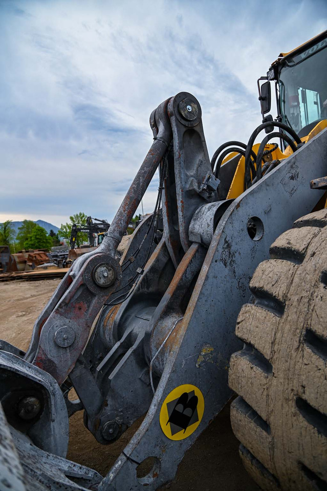 Wheel loader VOLVO L180G: picture 16 Wheel loader VOLVO L180G: picture 16