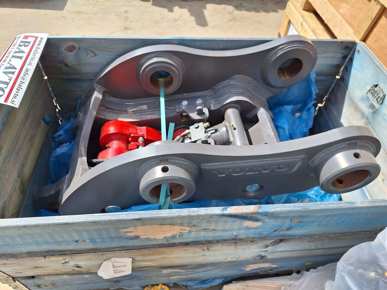 Volvo 8296852 Volvo EC350/380 - Quick coupler for Excavator: picture 2 Volvo 8296852 Volvo EC350/380 - Quick coupler for Excavator: picture 2