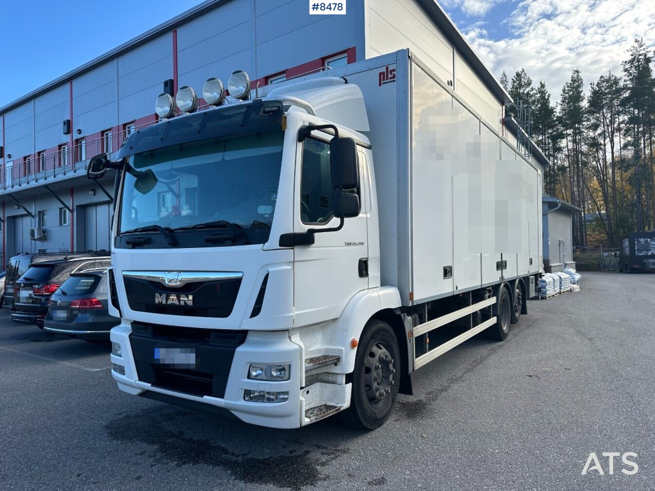 Box Truck MAN TGM 26.340 with openable side - Box truck: picture 1 Box Truck MAN TGM 26.340 with openable side - Box truck: picture 1