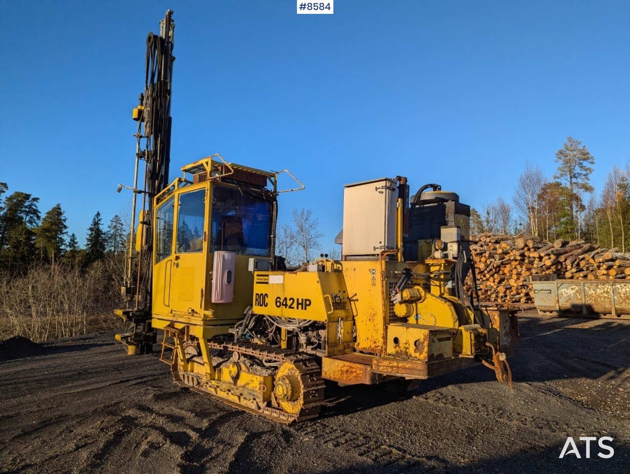 Drill rigg Atlas Copco ROC 642 HP with cab (SEE VIDEO) - Drilling machine: picture 1 Drill rigg Atlas Copco ROC 642 HP with cab (SEE VIDEO) - Drilling machine: picture 1