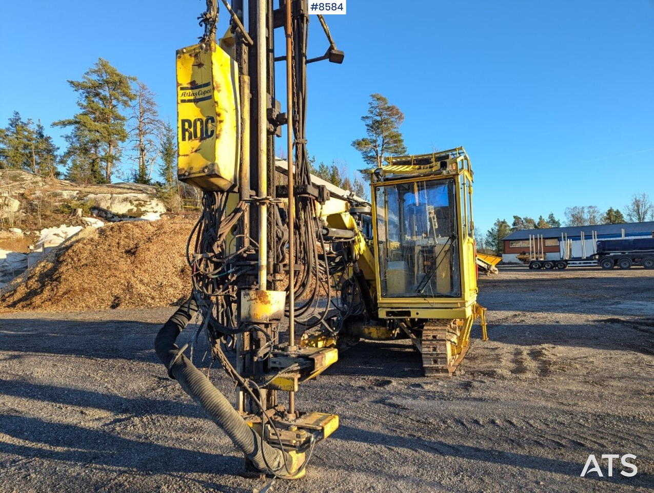 Drill rigg Atlas Copco ROC 642 HP with cab (SEE VIDEO) - Drilling machine: picture 3 Drill rigg Atlas Copco ROC 642 HP with cab (SEE VIDEO) - Drilling machine: picture 3