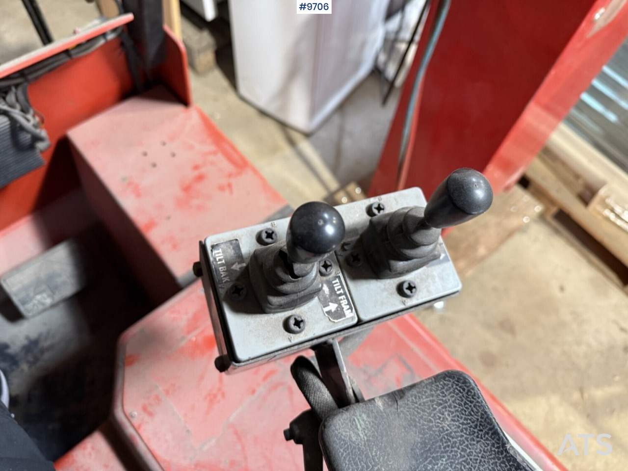 Forklift Clark CEM 25 leasing Forklift Clark CEM 25: picture 18 Forklift Clark CEM 25 leasing Forklift Clark CEM 25: picture 18