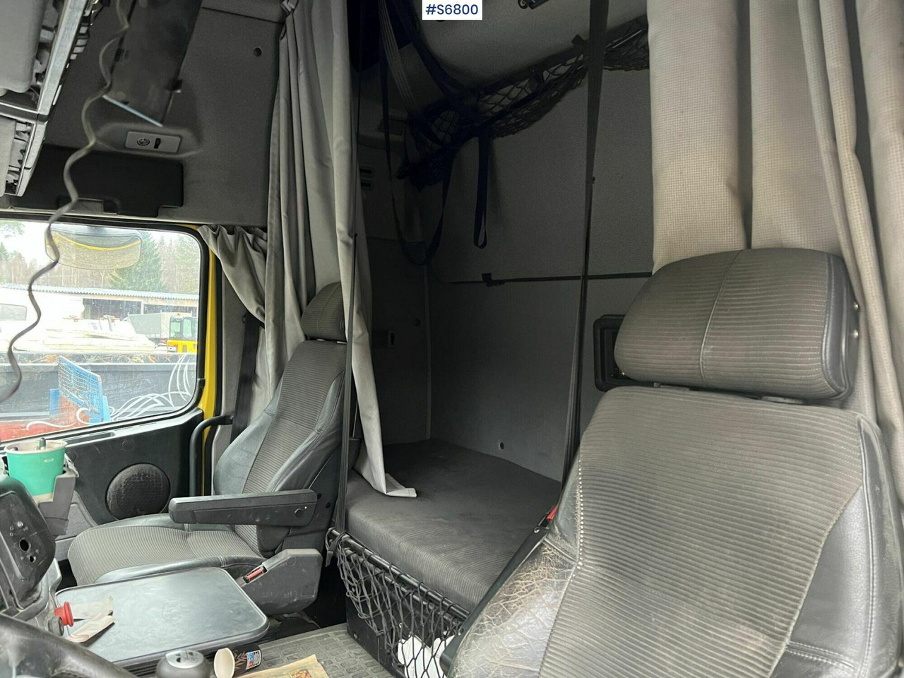 Hook Truck Volvo FH 16 6X2 - Hook lift truck: picture 5 Hook Truck Volvo FH 16 6X2 - Hook lift truck: picture 5