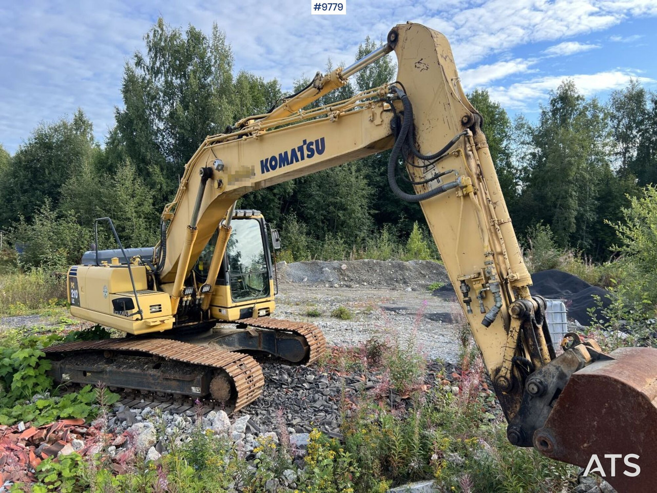 KOMATSU PC210LC-8 Excavator with buckets - Crawler excavator: picture 1 KOMATSU PC210LC-8 Excavator with buckets - Crawler excavator: picture 1