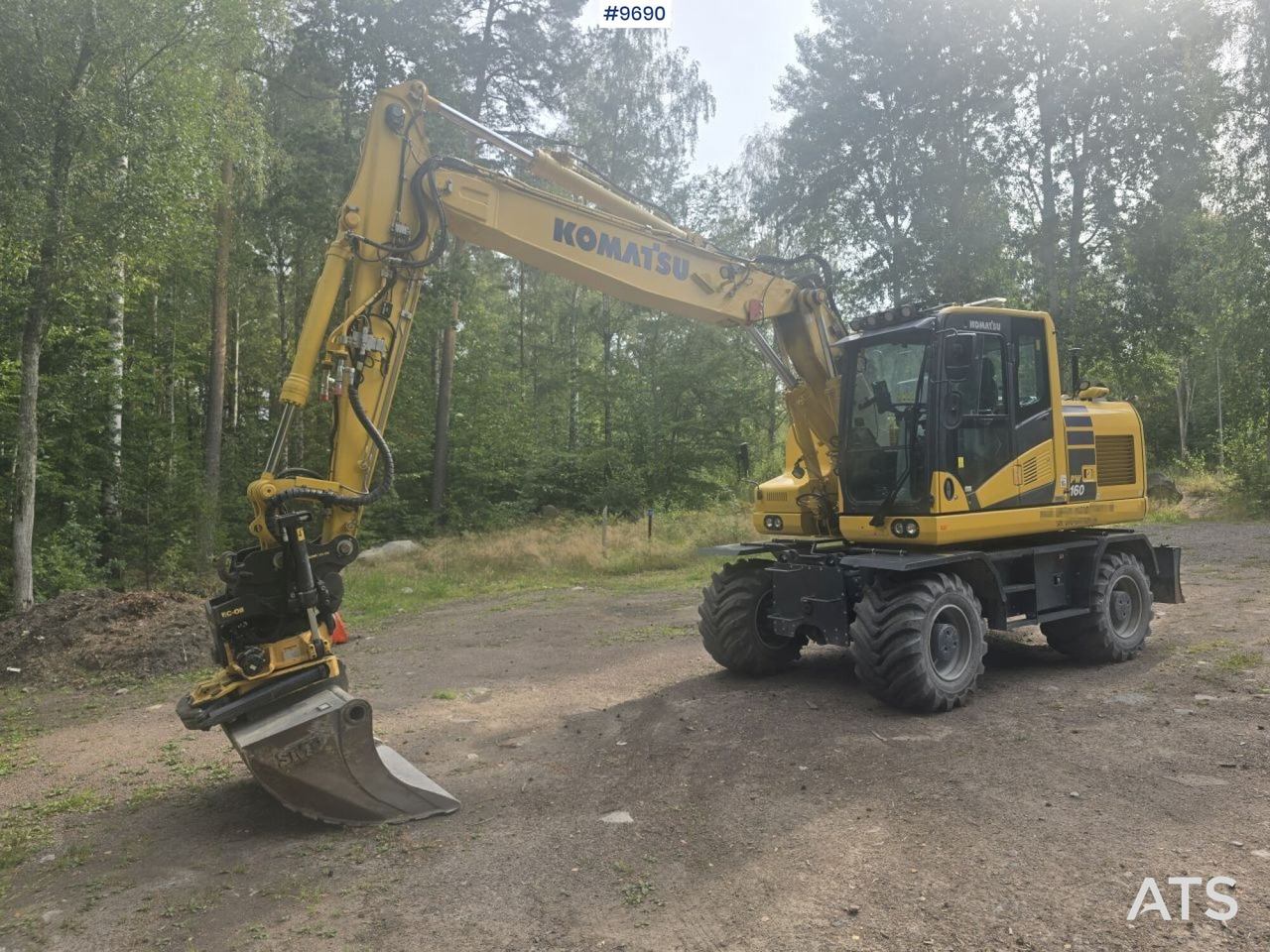 Komatsu PW160-11 with machine control - Wheel excavator: picture 1 Komatsu PW160-11 with machine control - Wheel excavator: picture 1