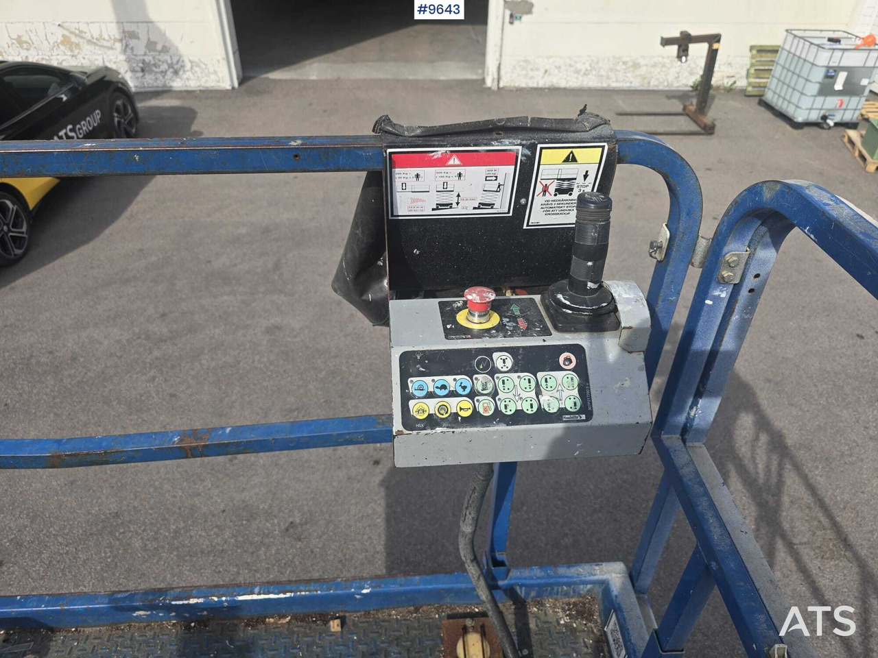 Large scissor lift Haulotte (VIDEO) - Scissor lift: picture 3 Large scissor lift Haulotte (VIDEO) - Scissor lift: picture 3