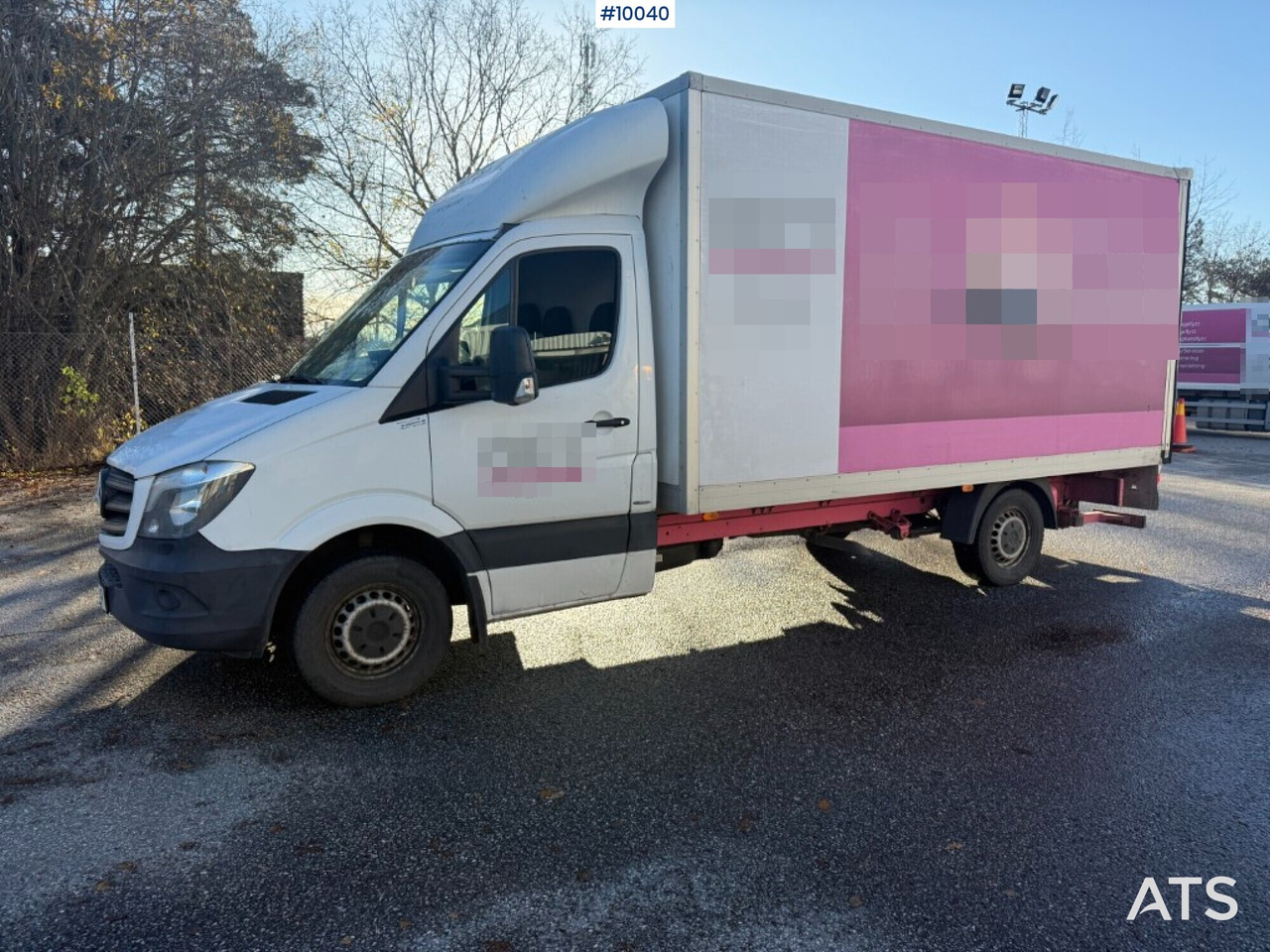 Mercedes Benz Sprinter with tail lift - Closed box van: picture 1 Mercedes Benz Sprinter with tail lift - Closed box van: picture 1