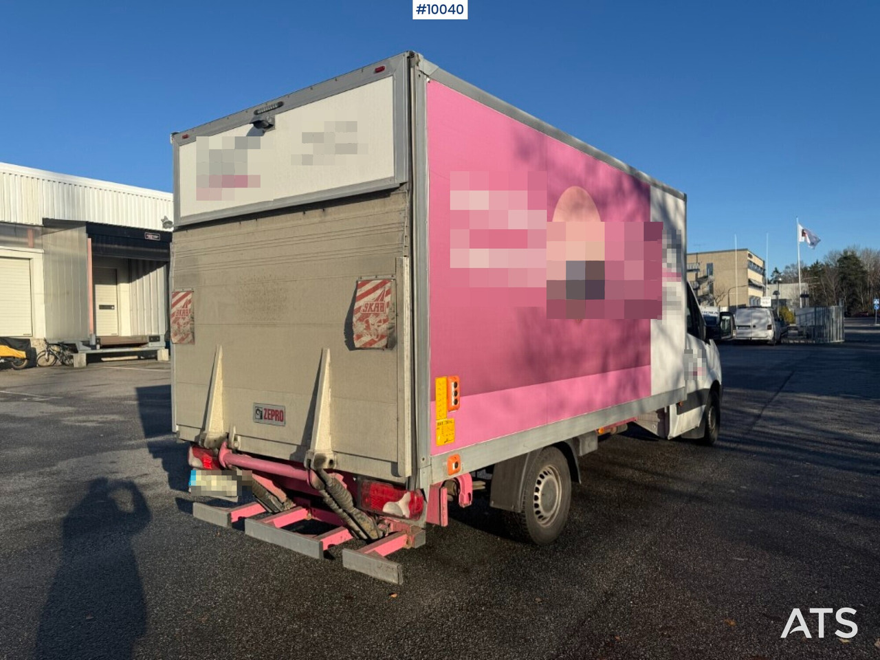 Mercedes Benz Sprinter with tail lift - Closed box van: picture 5 Mercedes Benz Sprinter with tail lift - Closed box van: picture 5