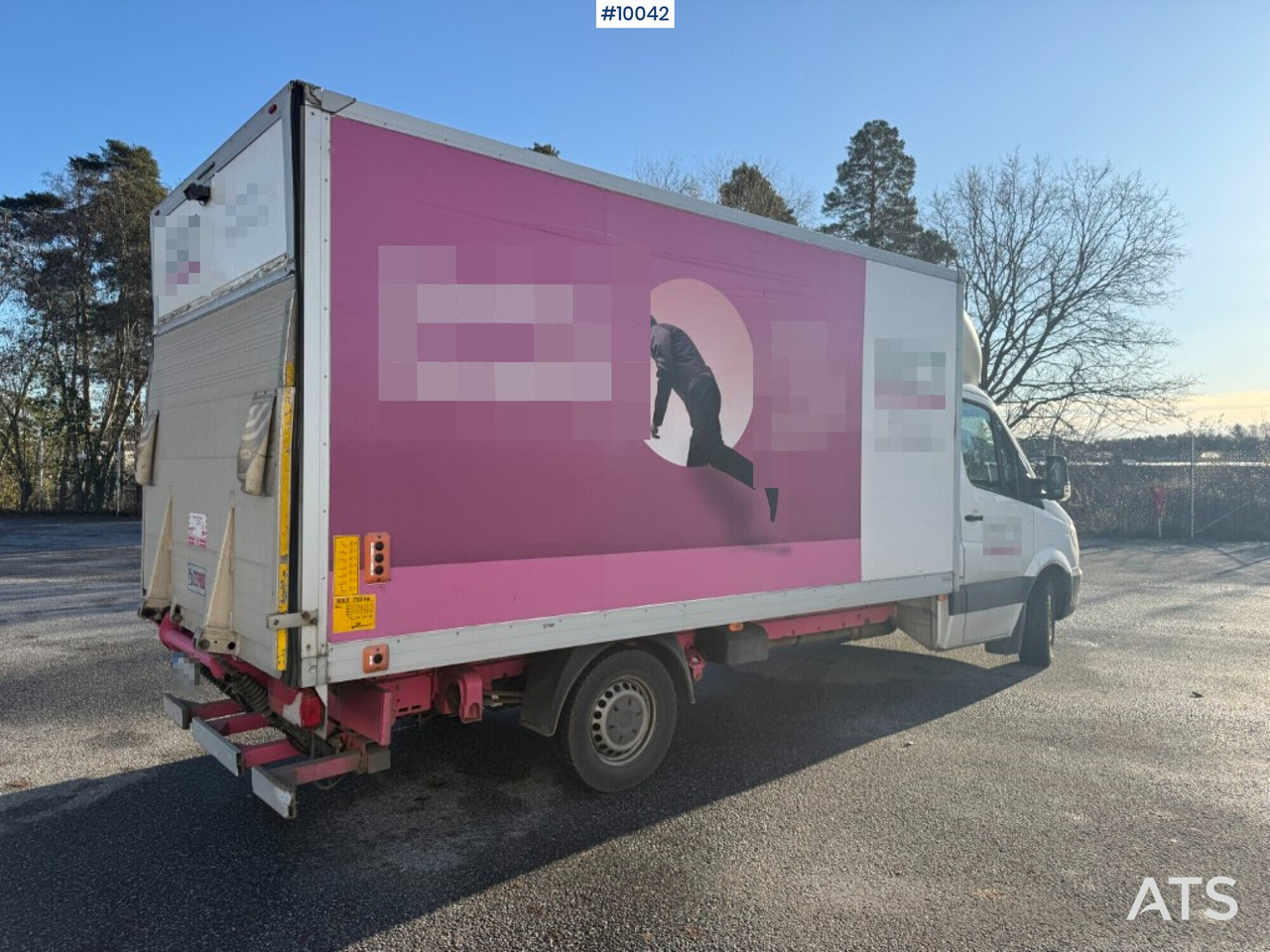 Mercedes Benz Sprinter with tail lift - Closed box van: picture 5 Mercedes Benz Sprinter with tail lift - Closed box van: picture 5
