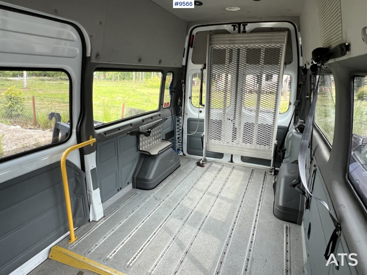 Minibus- Ford FDG6 Transit- Sold newly inspected - Minibus, Passenger van: picture 5 Minibus- Ford FDG6 Transit- Sold newly inspected - Minibus, Passenger van: picture 5