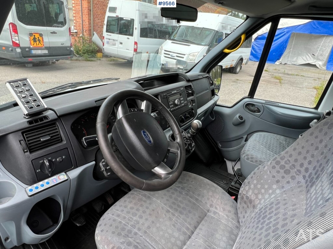 Minibus- Ford FDG6 Transit- Sold newly inspected - Minibus, Passenger van: picture 4 Minibus- Ford FDG6 Transit- Sold newly inspected - Minibus, Passenger van: picture 4
