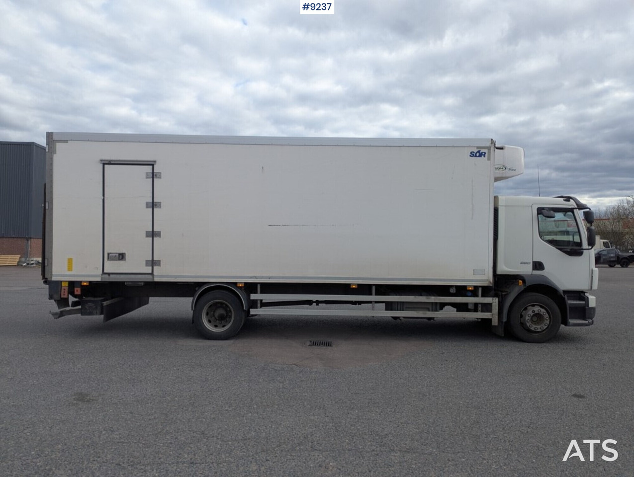 Refrigerated Box truck Volvo FL 260 4X2 with tail lift (SEE VIDEO) leasing Refrigerated Box truck Volvo FL 260 4X2 with tail lift (SEE VIDEO): picture 9