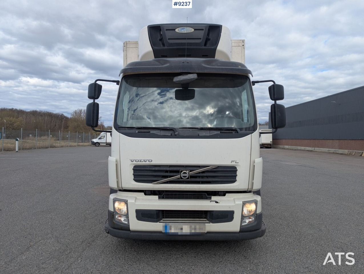 Refrigerated Box truck Volvo FL 260 4X2 with tail lift (SEE VIDEO) leasing Refrigerated Box truck Volvo FL 260 4X2 with tail lift (SEE VIDEO): picture 10