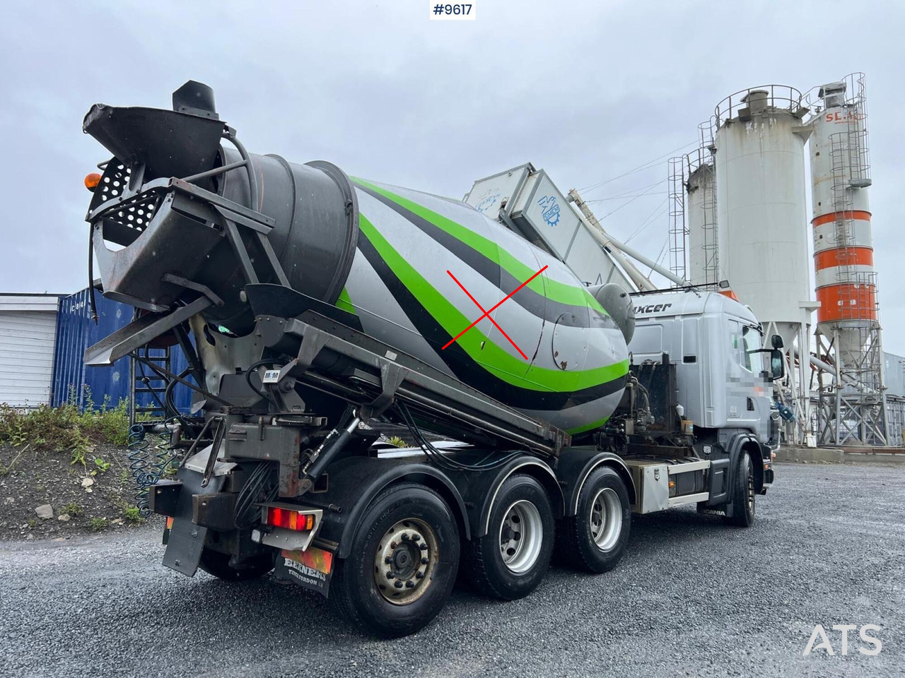 Concrete mixer truck Scania R124 tridem with LAXO quick release: picture 11 Concrete mixer truck Scania R124 tridem with LAXO quick release: picture 11