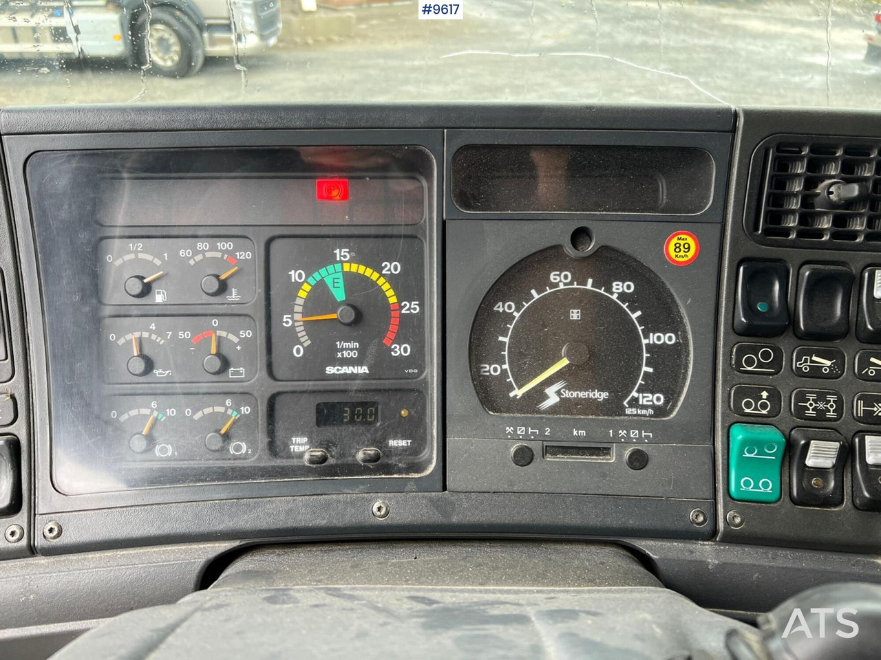 Concrete mixer truck Scania R124 tridem with LAXO quick release: picture 45 Concrete mixer truck Scania R124 tridem with LAXO quick release: picture 45