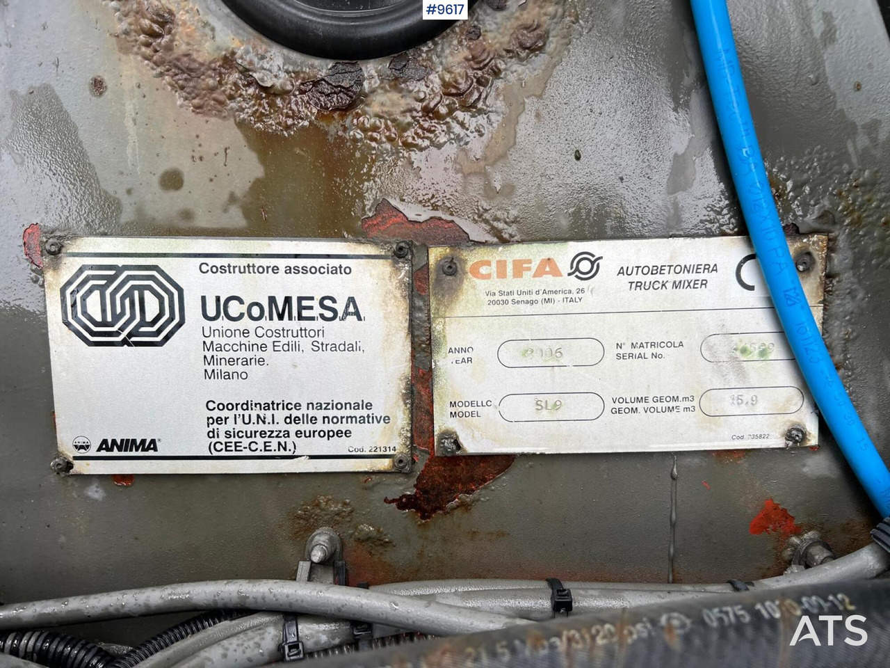 Concrete mixer truck Scania R124 tridem with LAXO quick release: picture 36 Concrete mixer truck Scania R124 tridem with LAXO quick release: picture 36