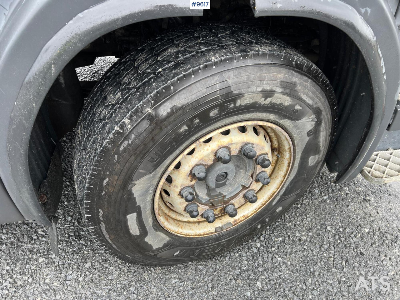 Concrete mixer truck Scania R124 tridem with LAXO quick release: picture 24 Concrete mixer truck Scania R124 tridem with LAXO quick release: picture 24