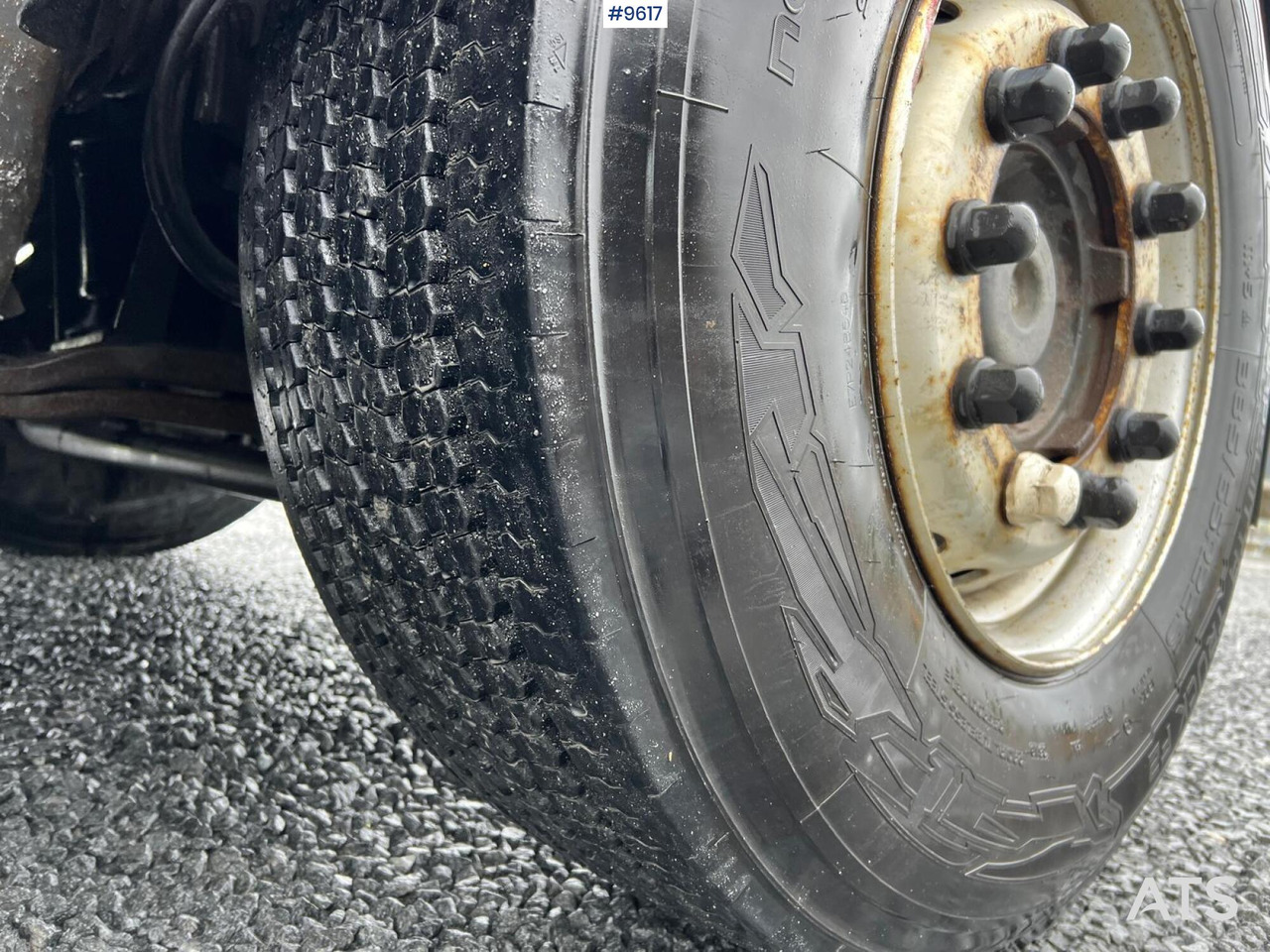 Concrete mixer truck Scania R124 tridem with LAXO quick release: picture 16 Concrete mixer truck Scania R124 tridem with LAXO quick release: picture 16