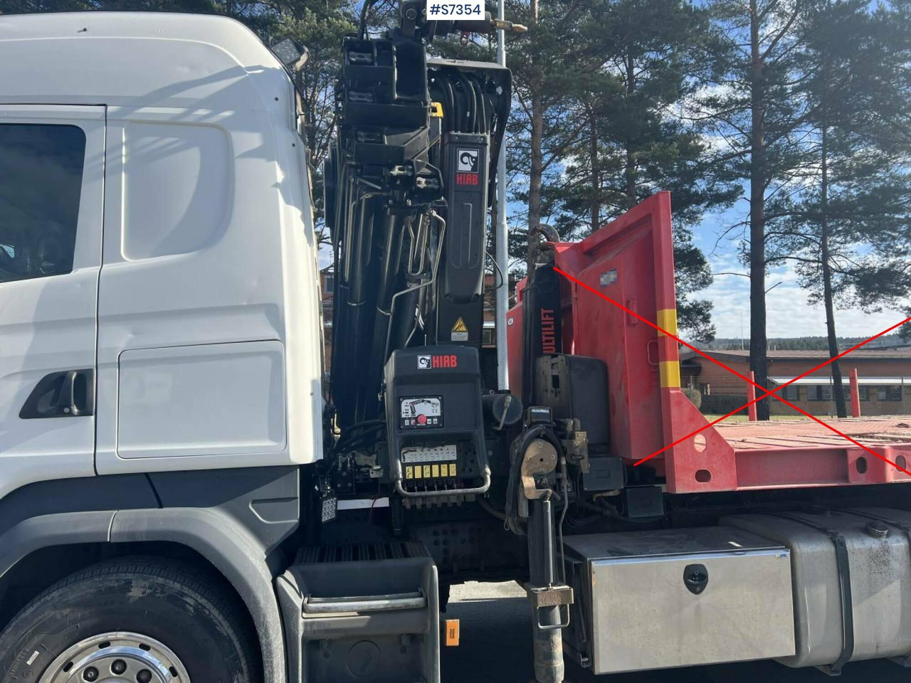 Scania R410 LB 6x2 Crane truck with Hiab crane and multilift axle - Hook lift truck, Crane truck: picture 2 Scania R410 LB 6x2 Crane truck with Hiab crane and multilift axle - Hook lift truck, Crane truck: picture 2