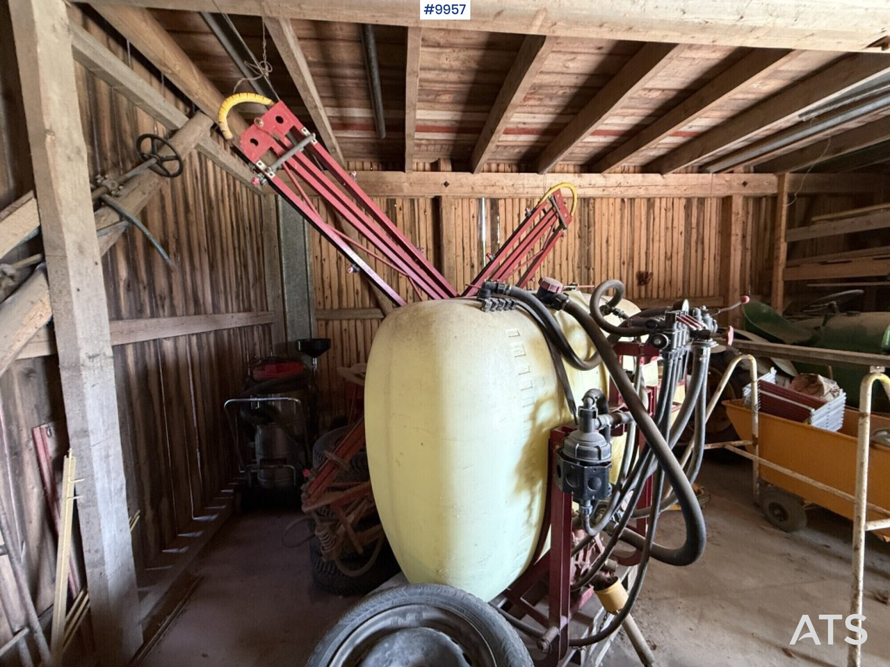 Sprayer Hardi 800L 12m - Tractor mounted sprayer: picture 1 Sprayer Hardi 800L 12m - Tractor mounted sprayer: picture 1