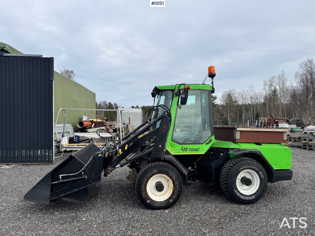 LM TRAC Skid steer loader with gears (VIDEO) - Utility/ Special vehicle: picture 3 LM TRAC Skid steer loader with gears (VIDEO) - Utility/ Special vehicle: picture 3