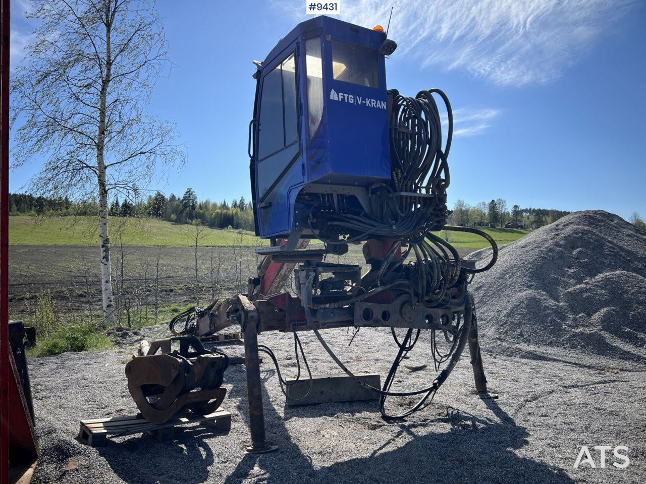 V-kran V10CX,96 - Timber crane, logging crane - Truck mounted crane for Truck: picture 3 V-kran V10CX,96 - Timber crane, logging crane - Truck mounted crane for Truck: picture 3