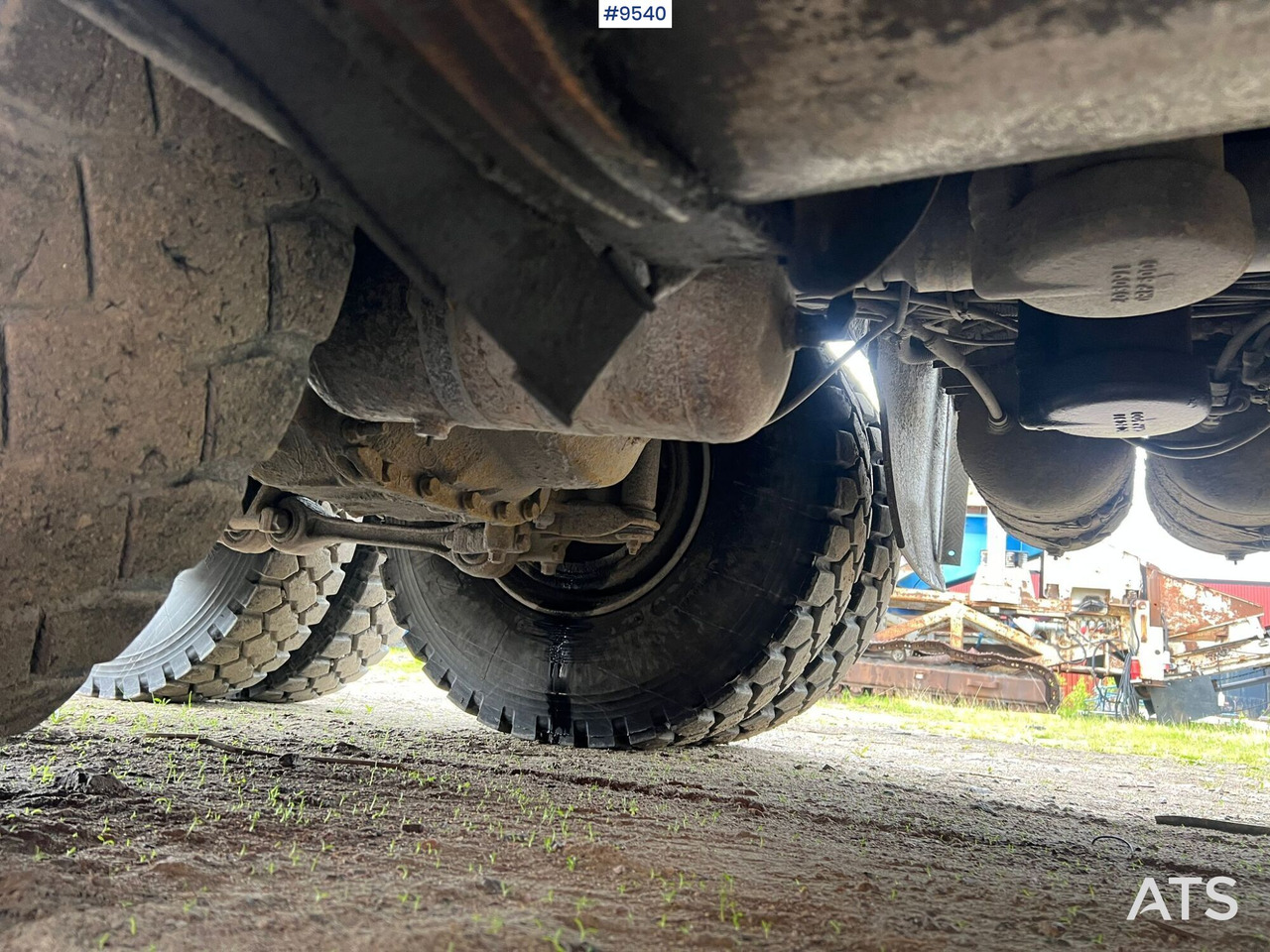 Tipper Volvo FH16 8*4 Tipper/Mining truck: picture 13