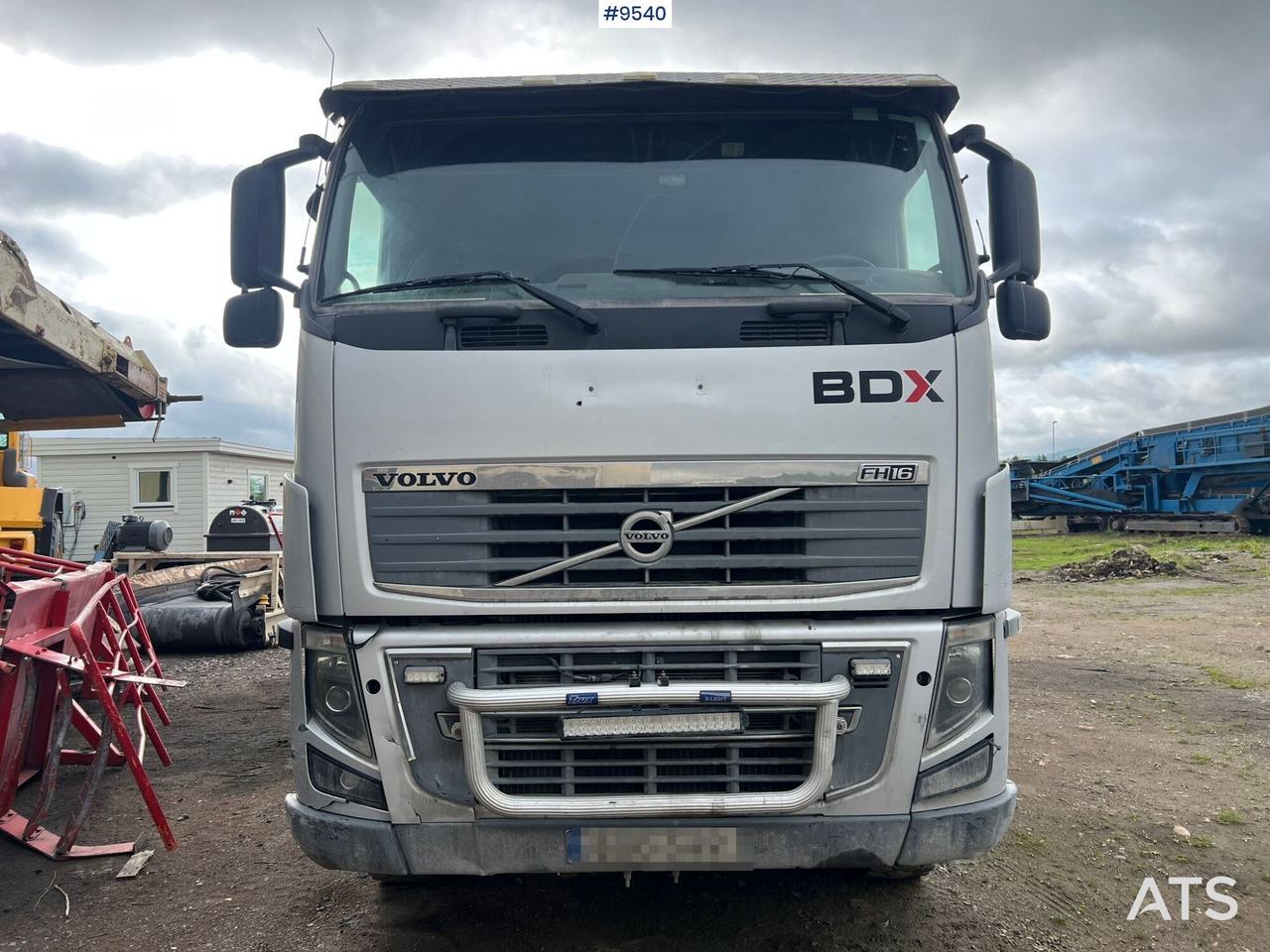 Tipper Volvo FH16 8*4 Tipper/Mining truck: picture 9