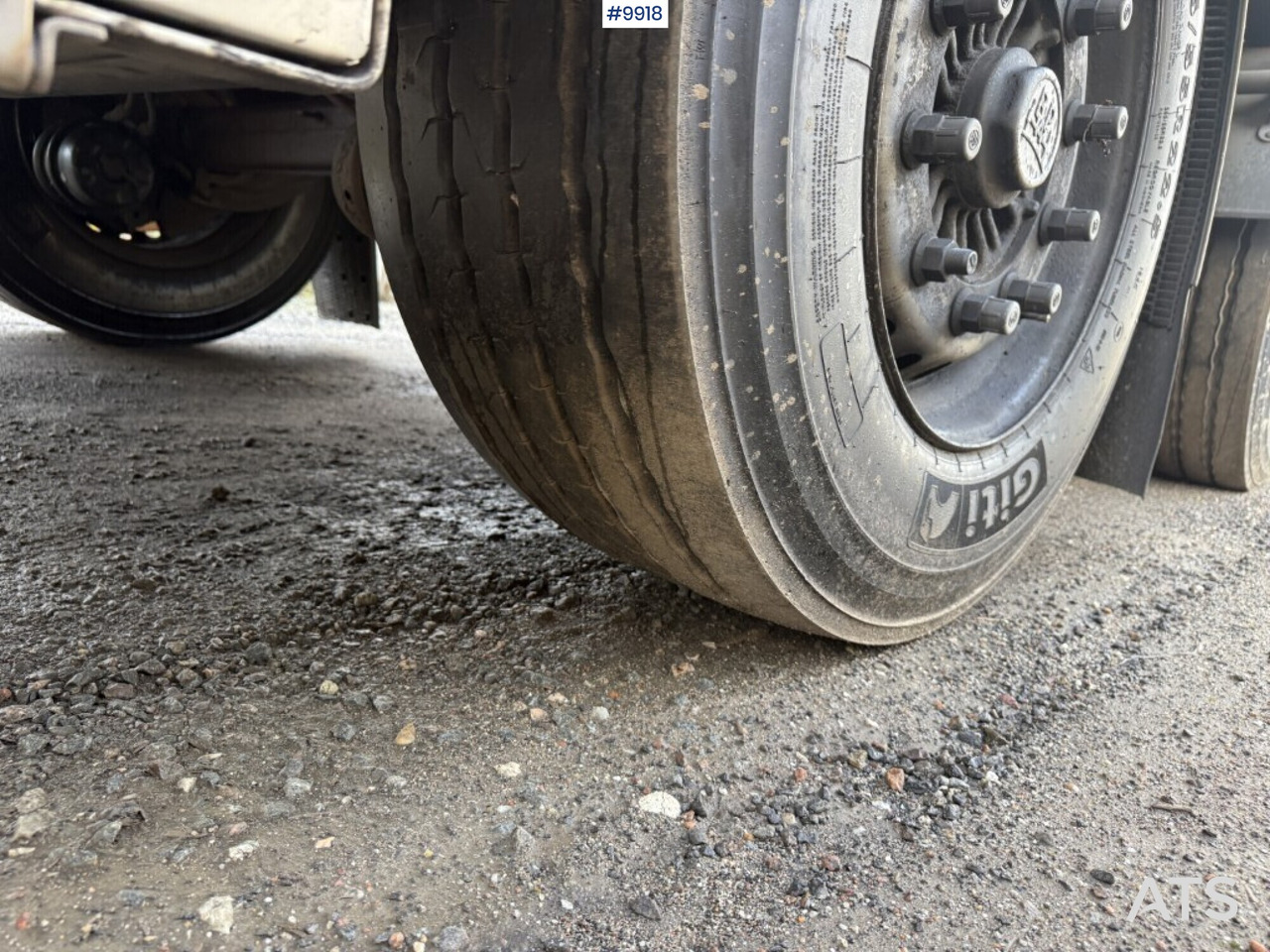 Box truck Volvo FH500 with Narko trailer: picture 15 Box truck Volvo FH500 with Narko trailer: picture 15