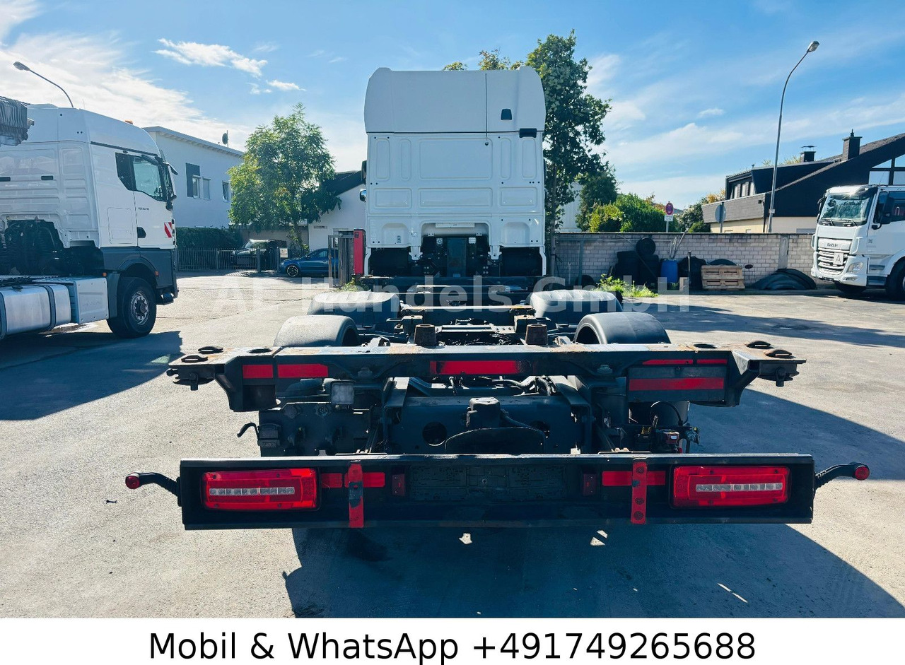 DAF XF480 SSC BDF *Retarder/Lenk+Lift/ACC/2xTank/AHK - Container transporter/ Swap body truck: picture 4 DAF XF480 SSC BDF *Retarder/Lenk+Lift/ACC/2xTank/AHK - Container transporter/ Swap body truck: picture 4