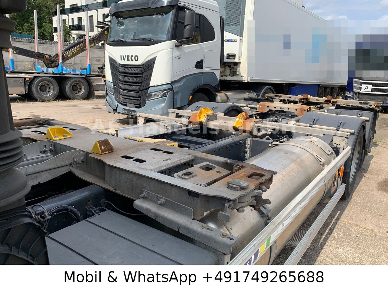 Iveco S-Way 460 LNG BDF 6x2 *Retarder/Lenk+Lift/AHK - Cab chassis truck: picture 5 Iveco S-Way 460 LNG BDF 6x2 *Retarder/Lenk+Lift/AHK - Cab chassis truck: picture 5