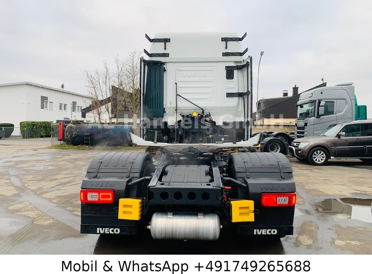 Iveco S-Way 460 AS LNG *Retarder/ACC/2xTank/LED/Leder - Tractor truck: picture 4 Iveco S-Way 460 AS LNG *Retarder/ACC/2xTank/LED/Leder - Tractor truck: picture 4