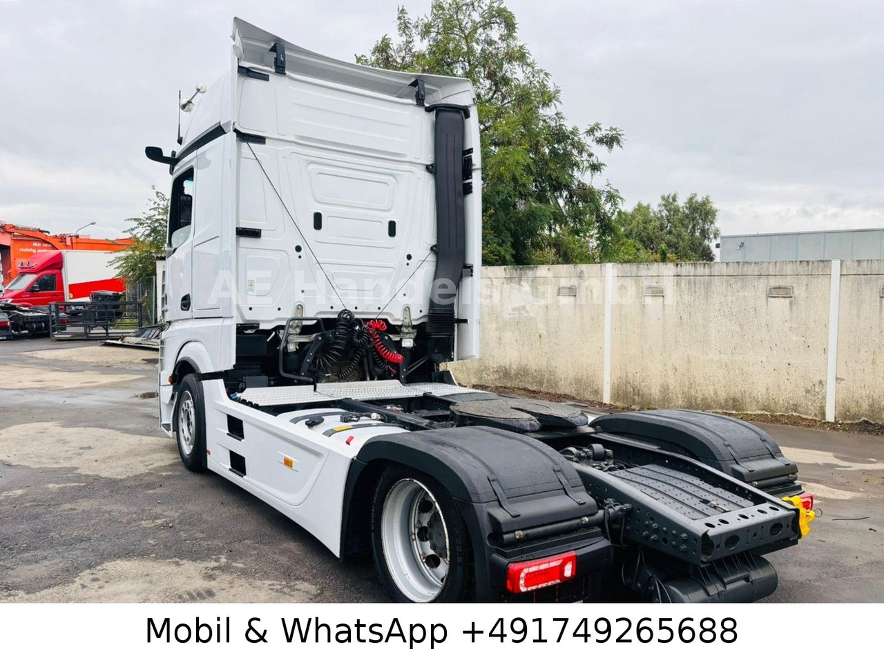 Mercedes-Benz Actros V 1853 SoloStar LL Low*Retarder/ACC/2Tank - Tractor truck: picture 3 Mercedes-Benz Actros V 1853 SoloStar LL Low*Retarder/ACC/2Tank - Tractor truck: picture 3