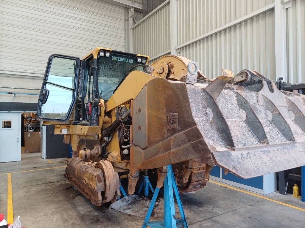 Crawler loader CAT 953 D A REPARER *TO REPAIR*ZU REPARIEREN: picture 13