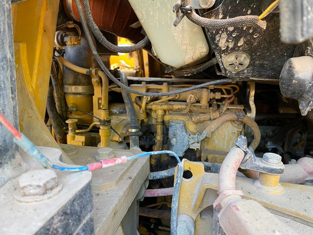 Crawler loader CAT 953 D A REPARER *TO REPAIR*ZU REPARIEREN: picture 28