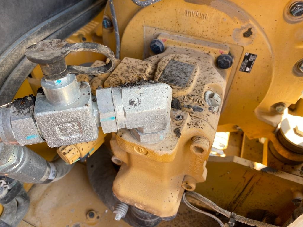 Mini excavator CAT CAT 308 CR avec Certificat CE Origine Française: picture 21 Mini excavator CAT CAT 308 CR avec Certificat CE Origine Française: picture 21