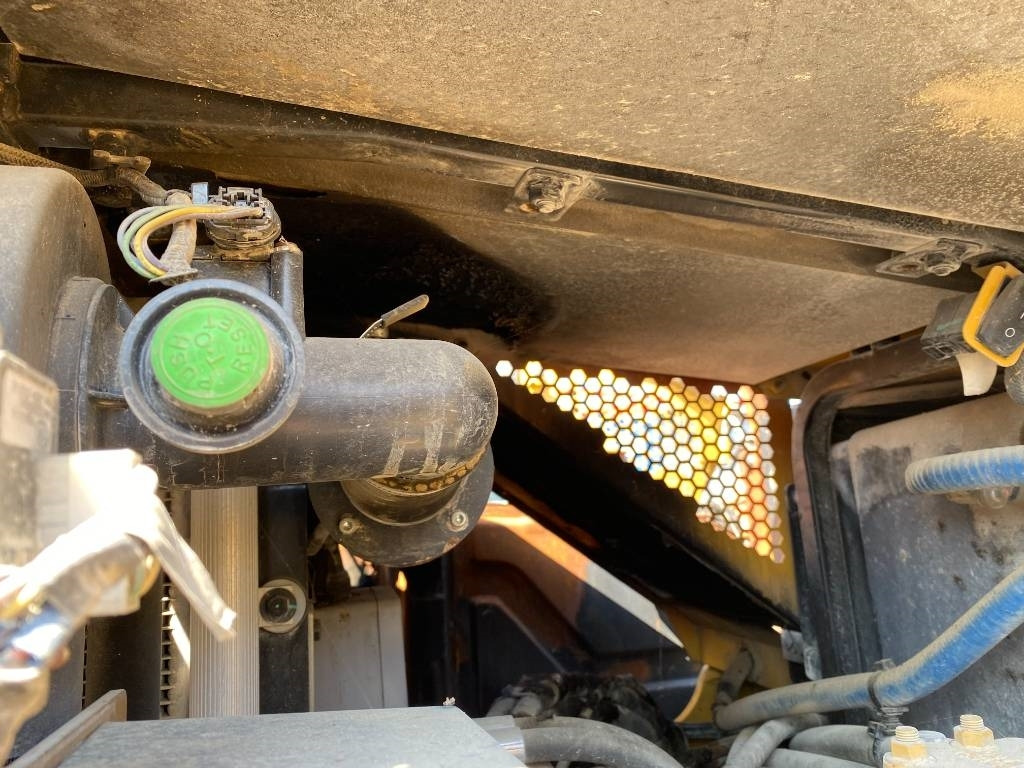 Mini excavator CAT CAT 308 CR avec Certificat CE Origine Française: picture 36 Mini excavator CAT CAT 308 CR avec Certificat CE Origine Française: picture 36