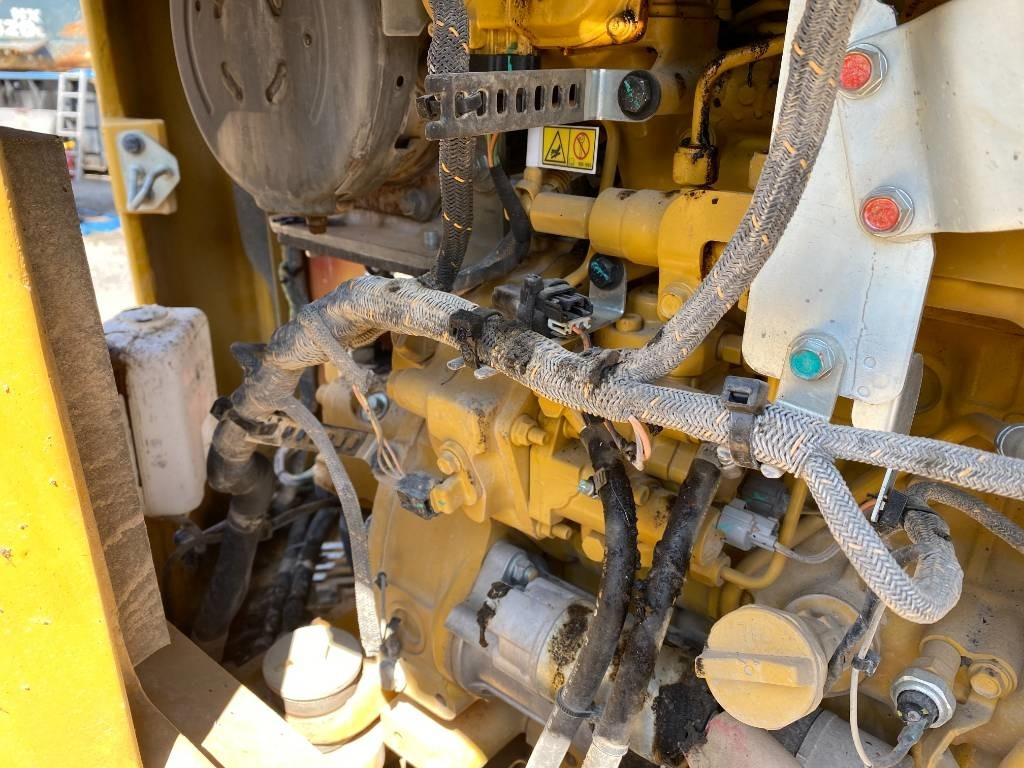 Mini excavator CAT CAT 308 CR avec Certificat CE Origine Française: picture 25 Mini excavator CAT CAT 308 CR avec Certificat CE Origine Française: picture 25